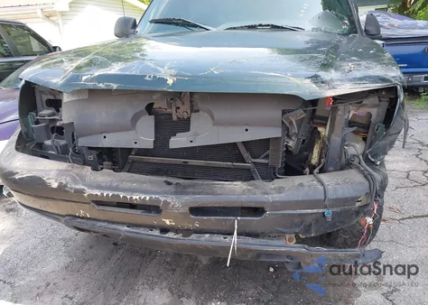 2004 Chevrolet Silverado 1500 Work Truck z USA, uszkodzony, nr VIN 1GCEK14X84Z316339